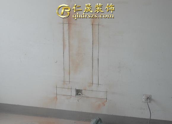 福州劉先生裝修為省錢，親身砌電視柜，包涵我笑出拖拉機般的聲響